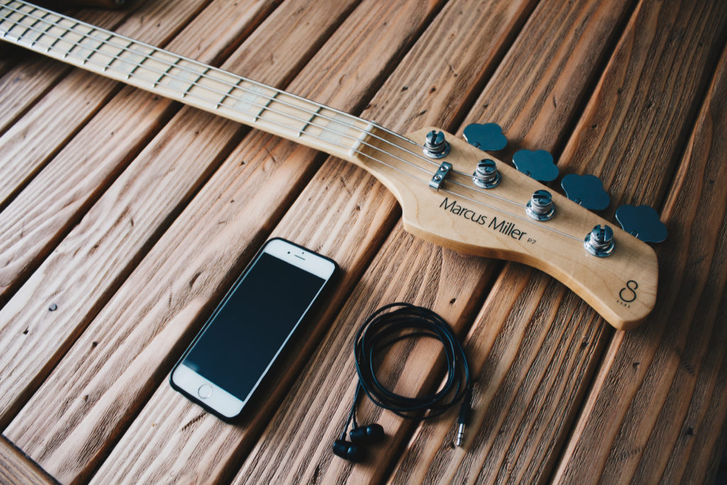 Bass-Neck-iPhone – Mastertemps